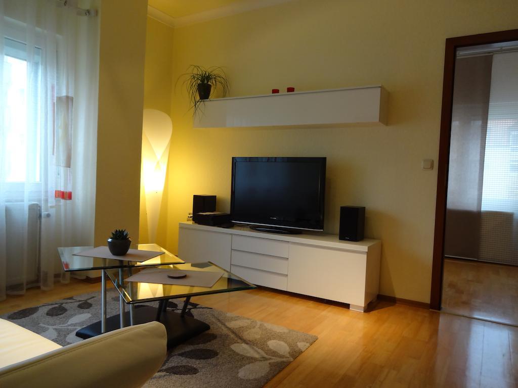Ferienwohnung Huttenstrasse 22C Wurzburgo Exterior foto